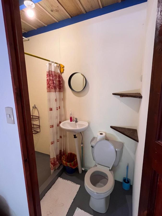 Hostel Tuanis Surf Camp Playa Santa Teresa  外观 照片