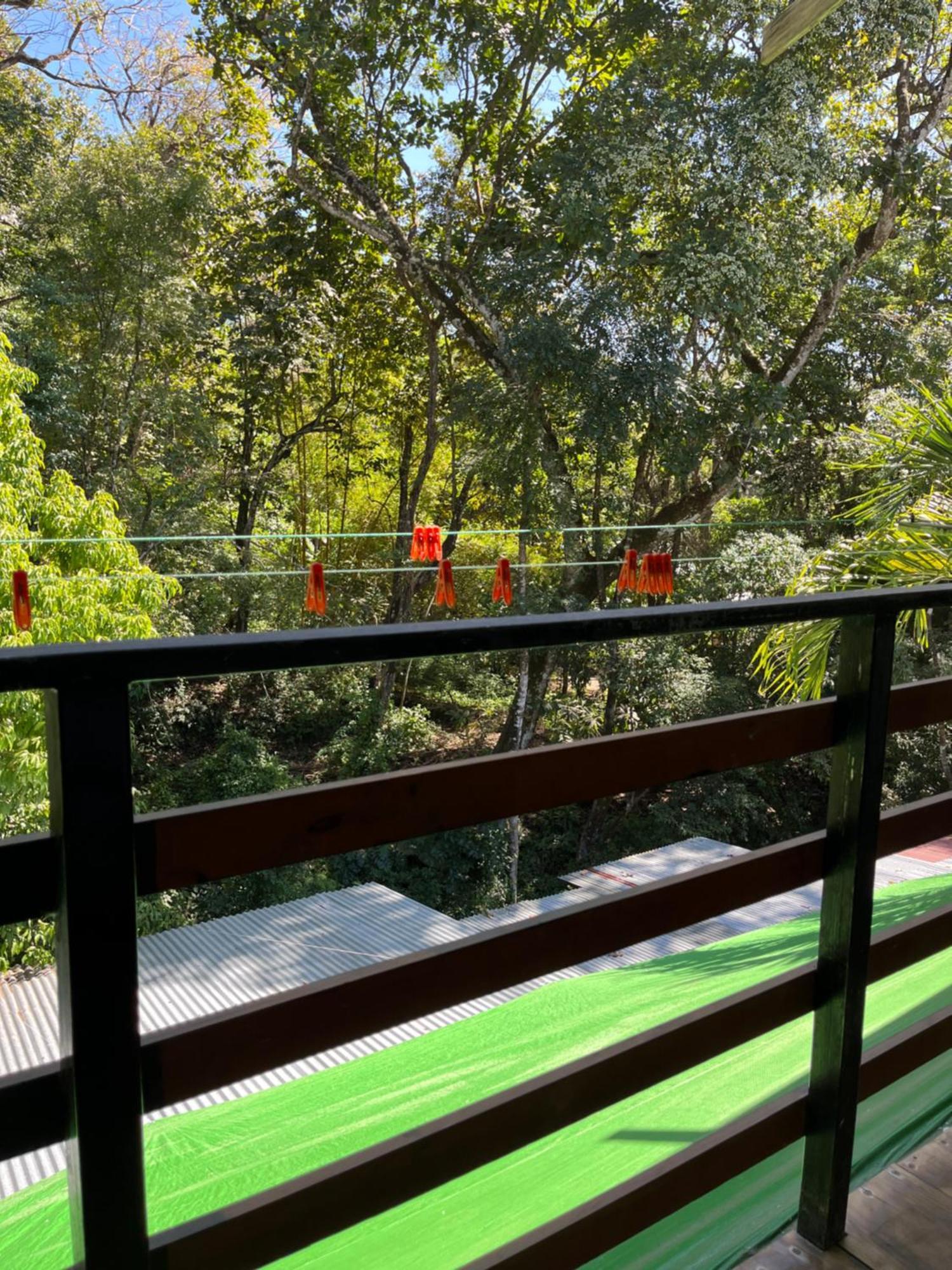 Hostel Tuanis Surf Camp Playa Santa Teresa  外观 照片